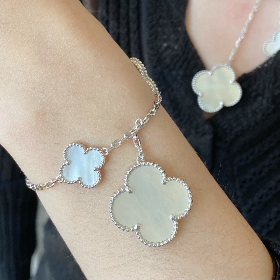 [OrnoraJewelry]CLOVER 5 MOTIF WHITE MOP SILVER BRACELET