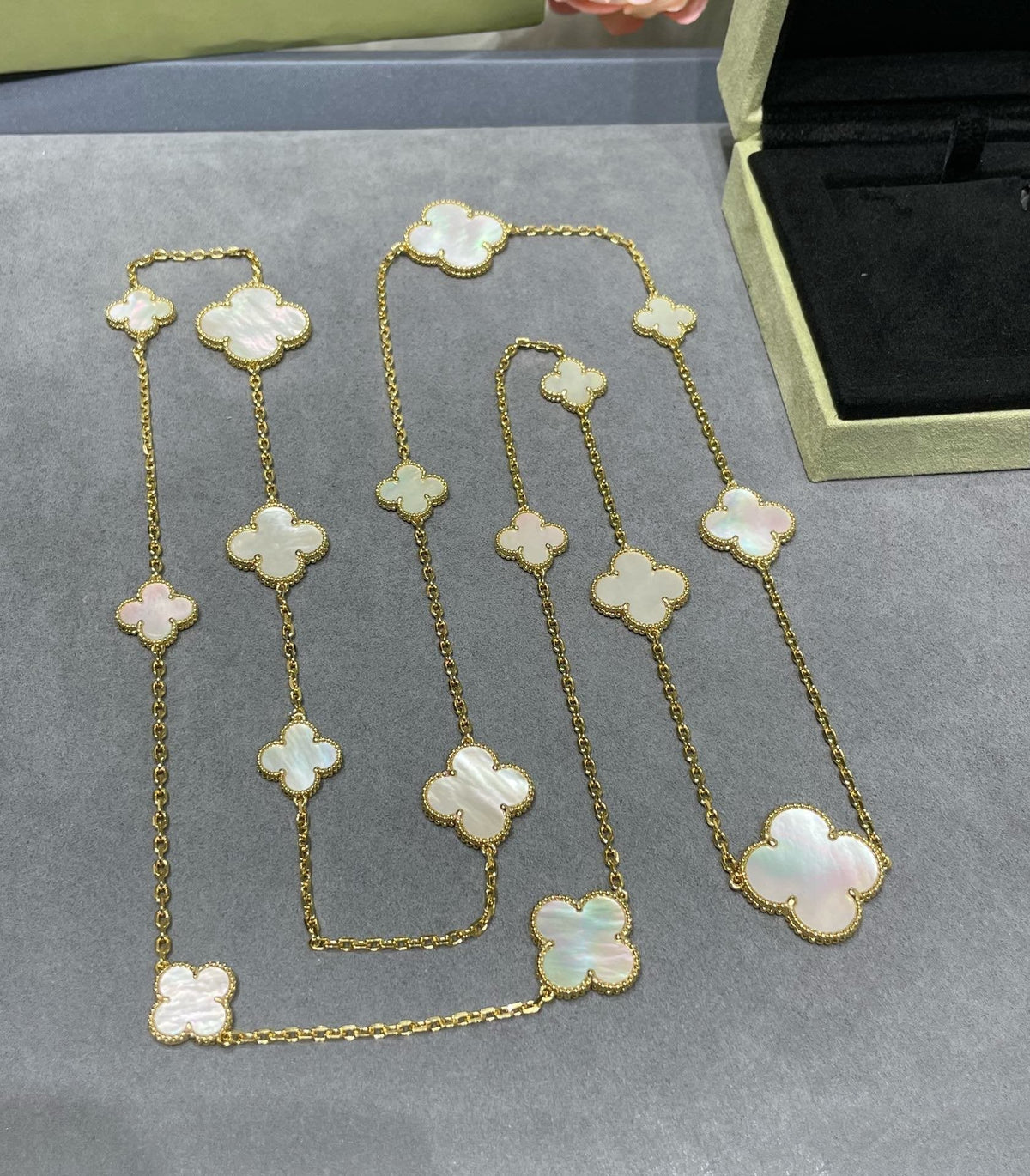 [OrnoraJewelry]CLOVER 16 MOTIF WHITE MOP GOLD NECKLACE