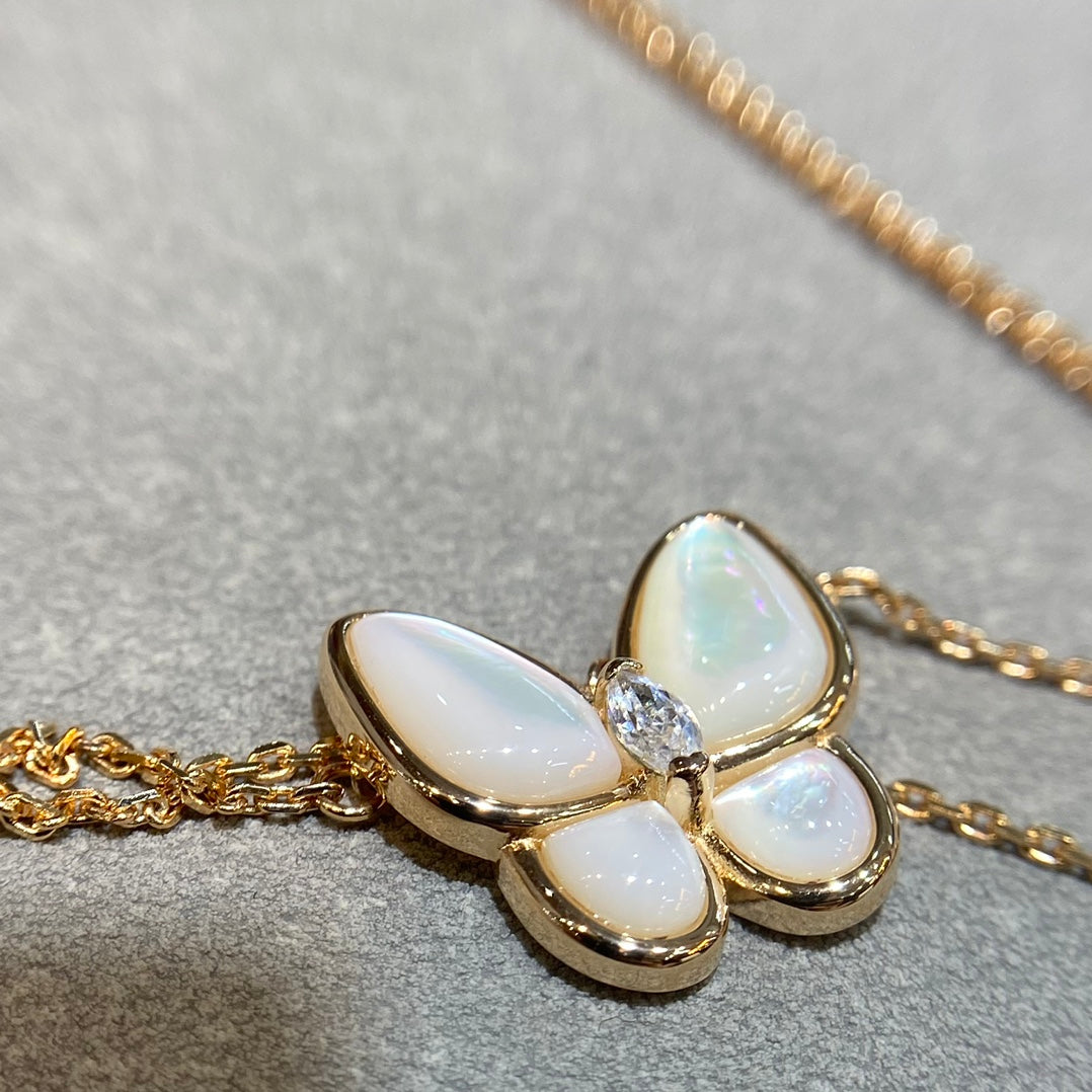 [OrnoraJewelry]BUTTERFLY MOP DIAMOND NECKLACE