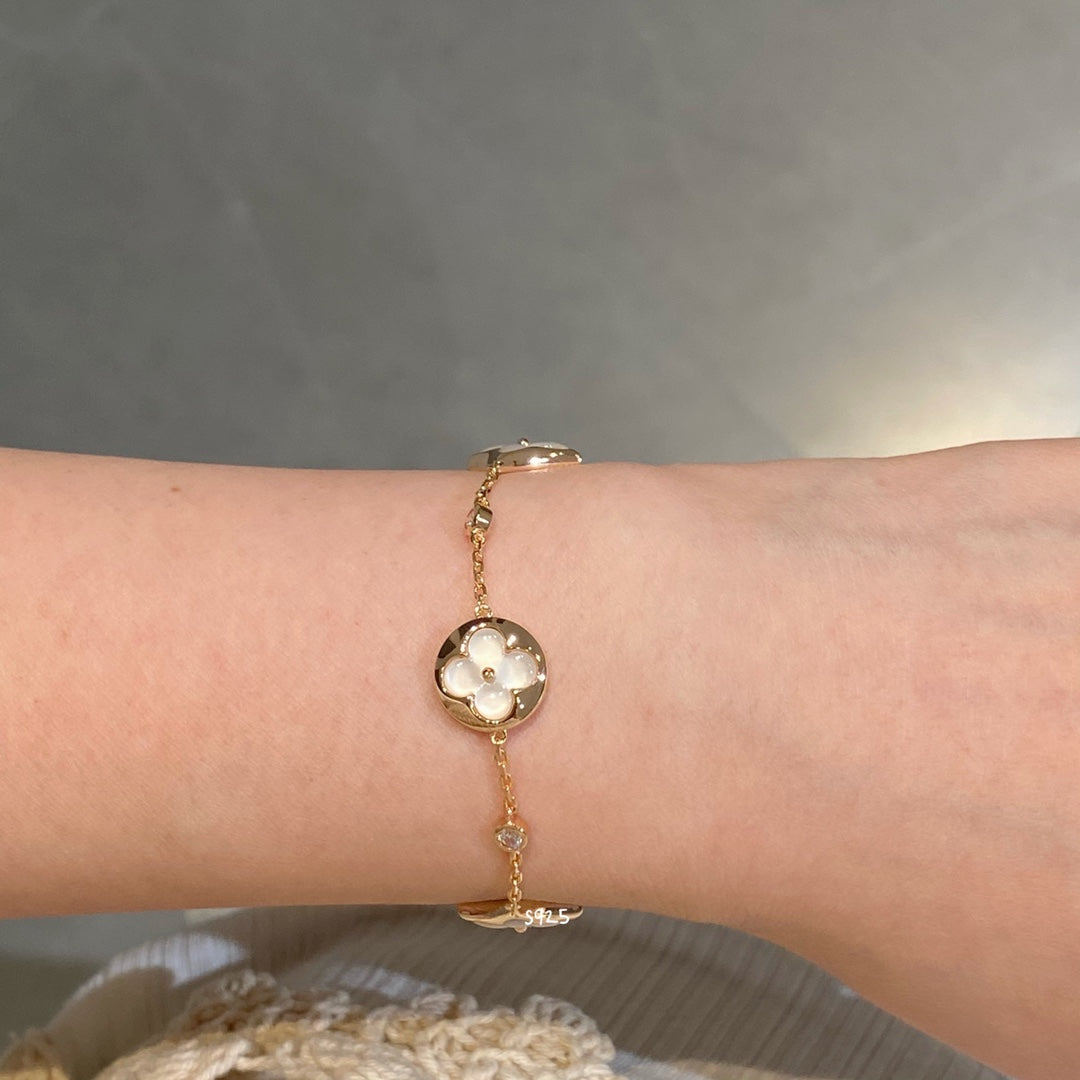 [OrnoraJewelry]OrnoraAND SUN 4 MOTIF WHITE MOP PINK GOLD BRACELET