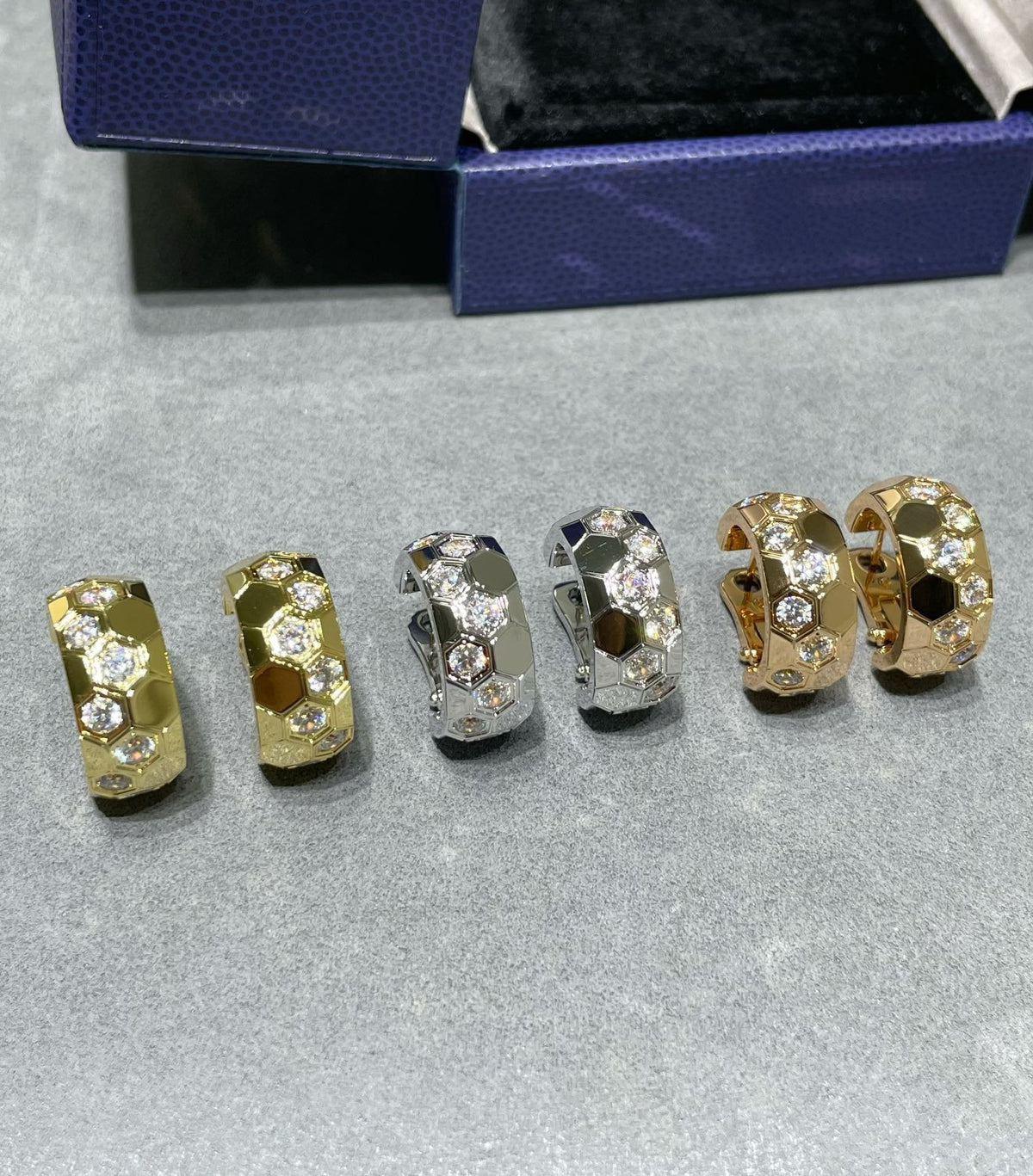[OrnoraJewelry]BEE LOVE DIAMOND HOOP EARRINGS
