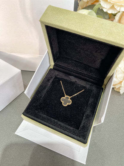 [OrnoraJewelry]CLOVER ROCK CRYSTAL ROSE GOLD NECKLACE