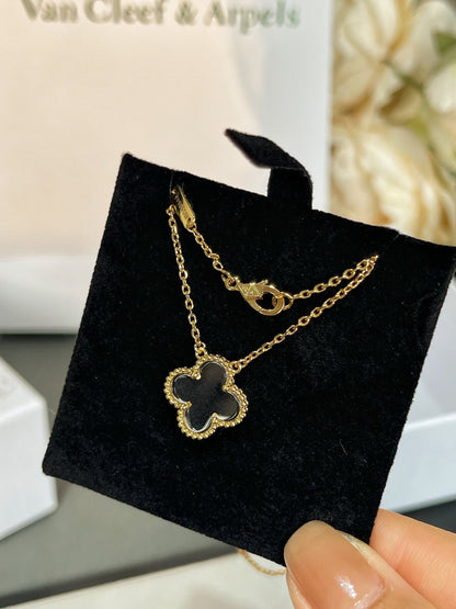 [OrnoraJewelry]CLOVER ROCK CRYSTAL ROSE GOLD NECKLACE