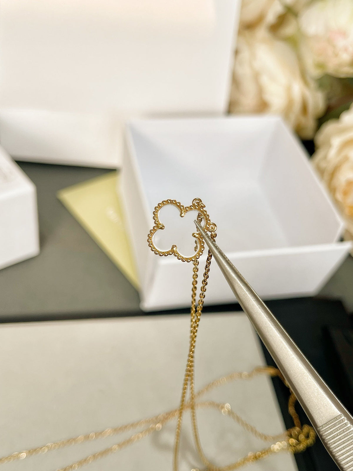 [OrnoraJewelry]CLOVER ROCK CRYSTAL ROSE GOLD NECKLACE