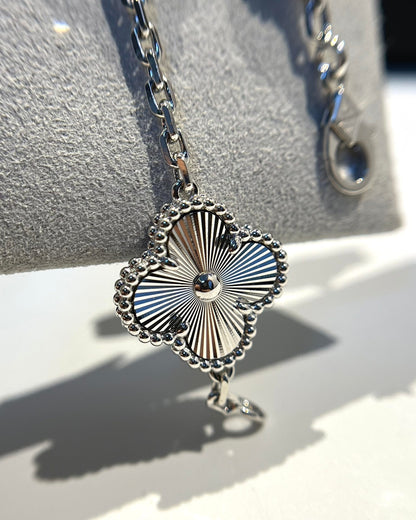 [OrnoraJewelry] CLOVER 5 MOTIF LASER BRACELET COLLECTION