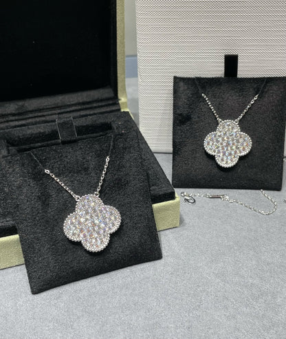 [OrnoraJewelry]CLOVER 25MM LARGE PENDANT DIAMOND PAVED SILVER NECKLACE