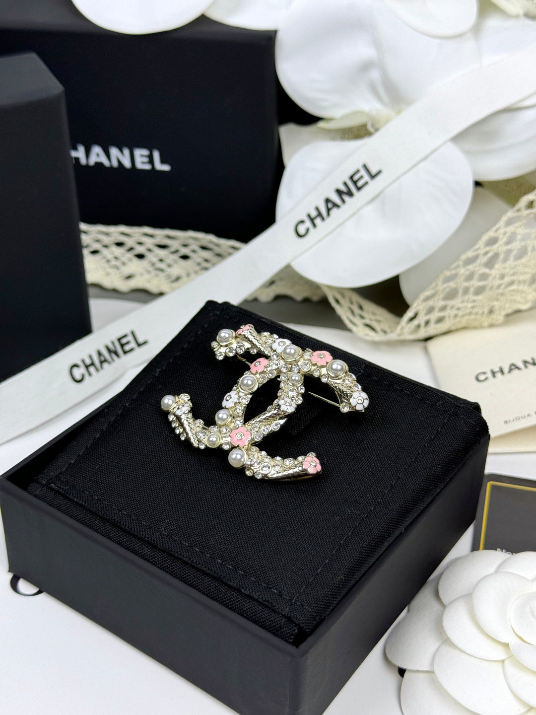 [OrnoraJewelry]26C Pink-White Enamel Ice Cream Cone Double C Brooch