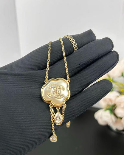 [OrnoraJewelry]Cloud Pearl Mother-of-Pearl Diamond Chain Pendant Necklace