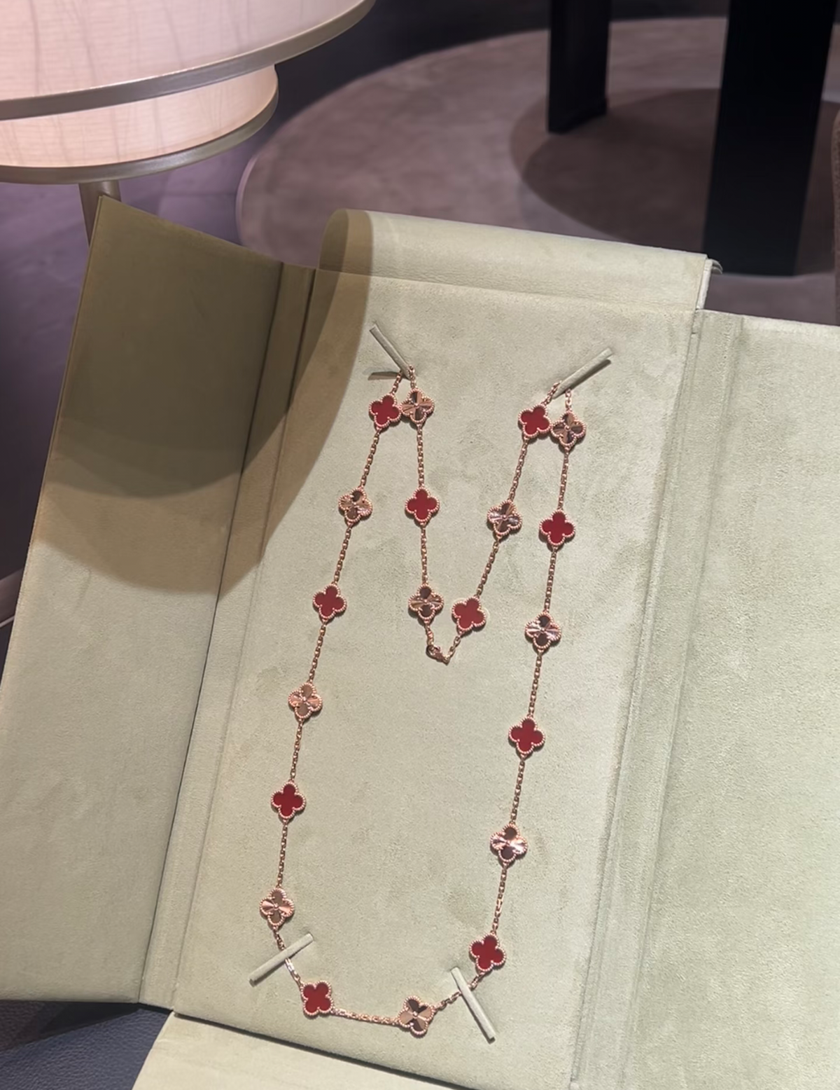 [OrnoraJewelry]CLOVER 20 MOTIFS LASER CARNELIAN NECKLACE
