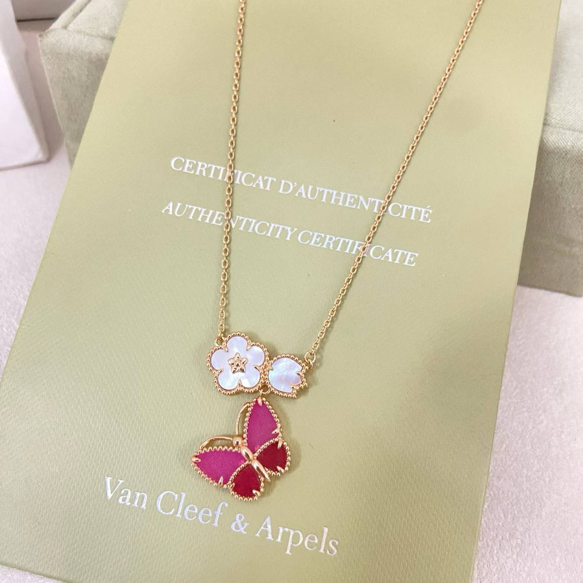 [OrnoraJewelry]ROSE QUARTZ THREE‑IN‑ONE BUTTERFLY NECKLACE