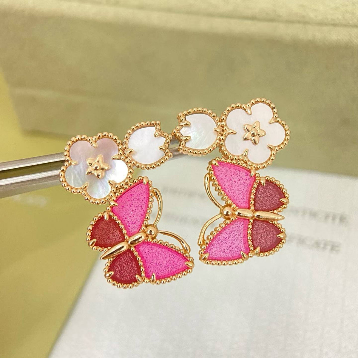 [Ornora Jewelry]ROSE QUARTZ THREE‑IN‑ONE BUTTERFLY STUD EARRINGS
