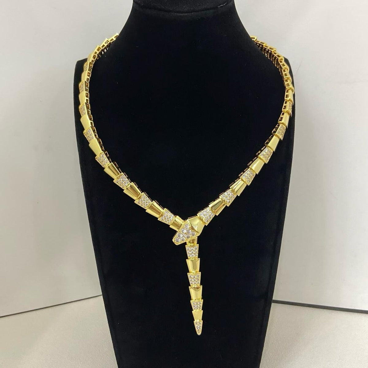 [Ornora Jewelry]NEW WIDE BAND INLAID DIAMOND SNAKE NECKLACE
