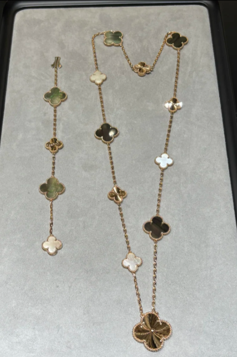 [OrnoraJewelry]DETACHABLE CLOVER 15(11+4) FLOWER SILVER NECKLACE SET