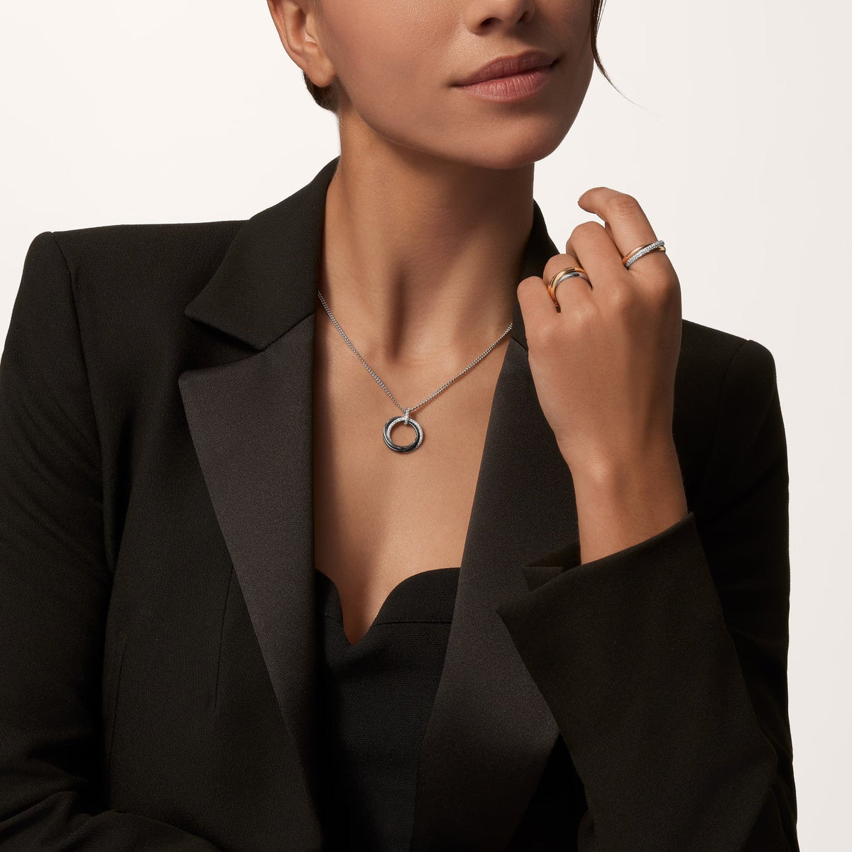 [OrnoraJewelry]TRINITY CERAMIC NECKLACE