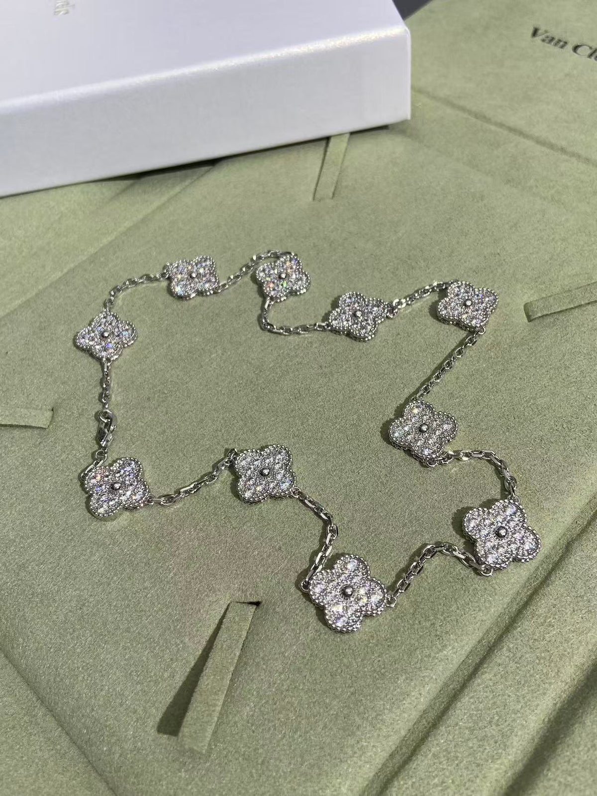 [OrnoraJewelry]CLOVER 10 MOTIFS  FULL DIAMOND NECKLACE