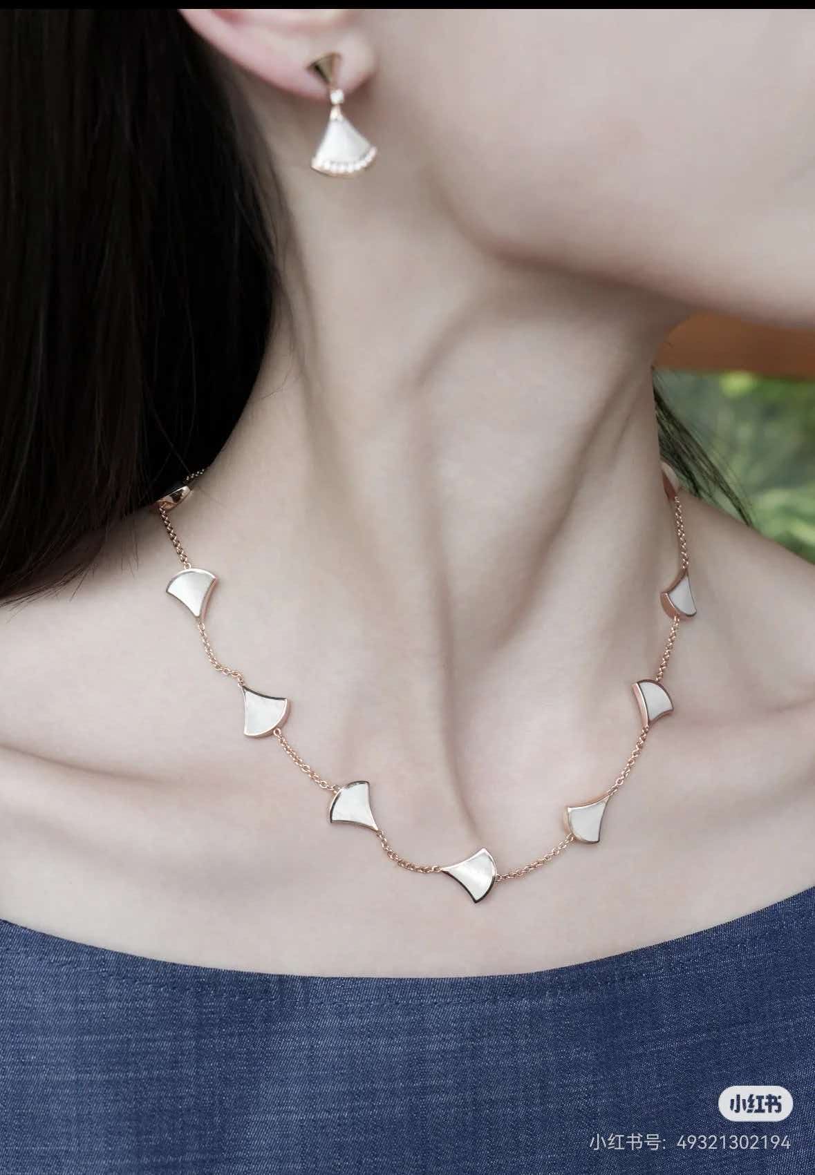 [OrnoraJewelry]BVLGARI 10-Motif White Mother-of-Pearl Necklace