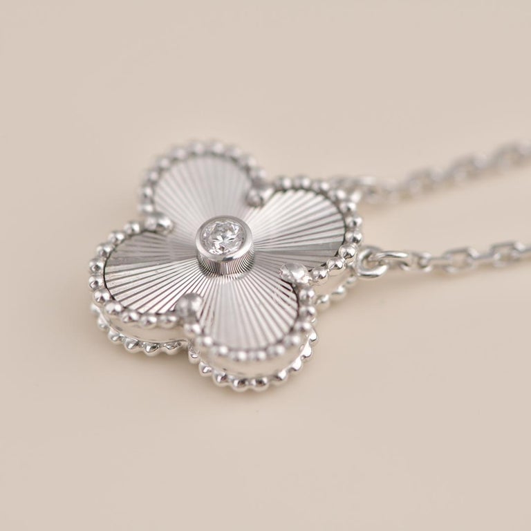 [OrnoraJewelry]CLOVER  15MM DIAMOND LASER NECKLACE SILVER