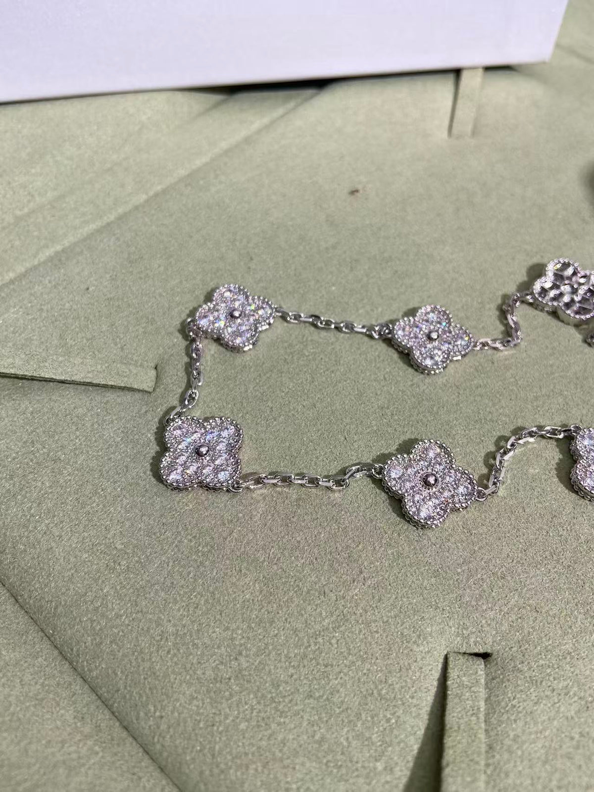[OrnoraJewelry]CLOVER 10 MOTIFS  FULL DIAMOND NECKLACE