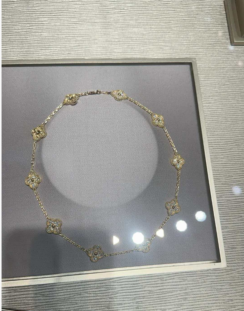 [OrnoraJewelry Jewelry]CLOVER 10 MOTIFS  Gold Diamond  NECKLACE