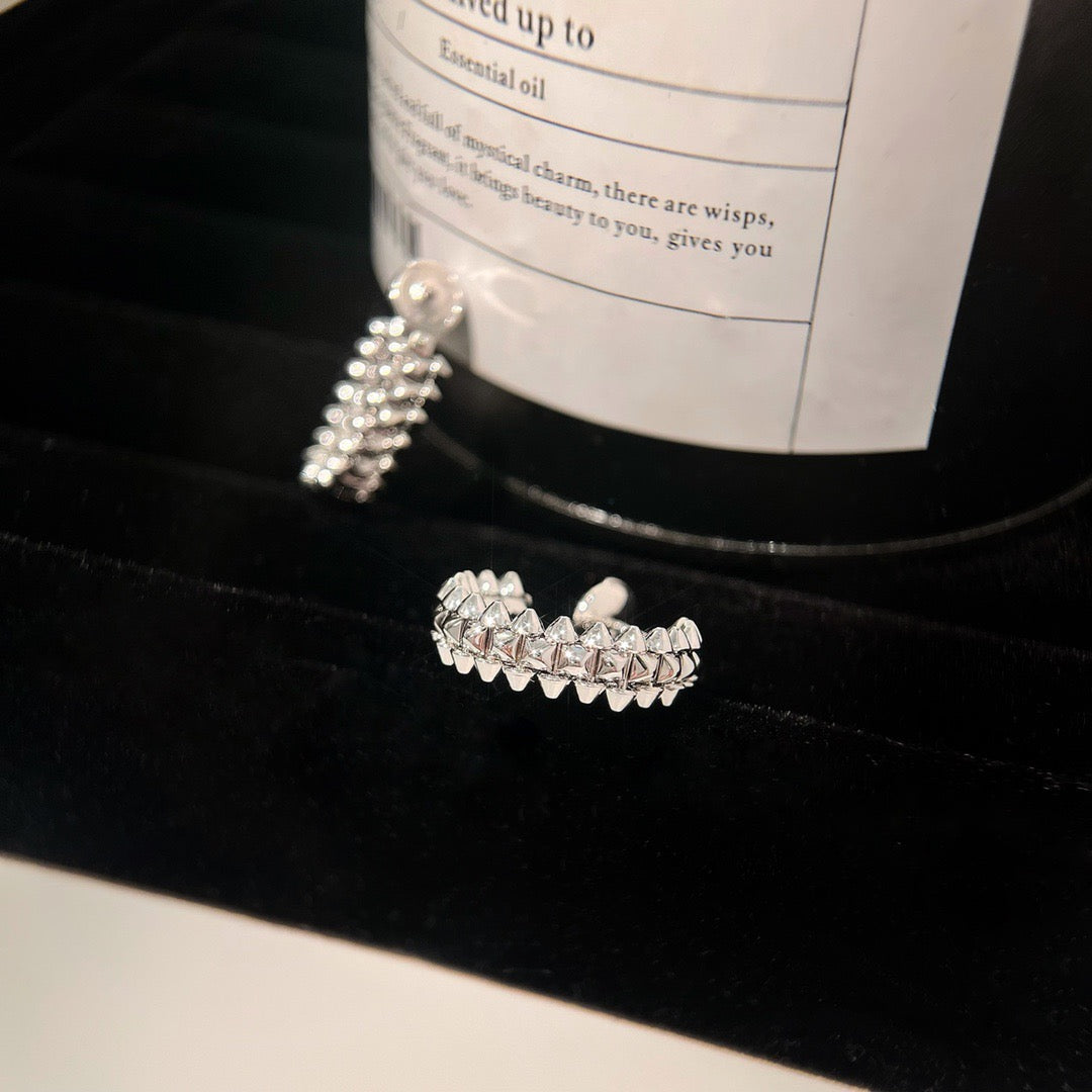 [OrnoraJewelry]CLASH SMALL HOOP EARRINGS