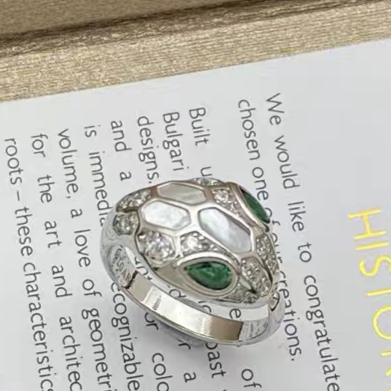 [OrnoraJewelry]BRAND NEW ASSORTED SNAKE HEAD MOTHER OF PEARL RINGS