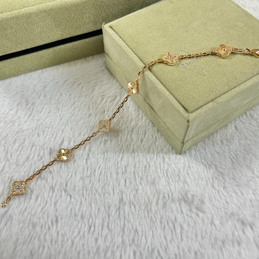 [OrnoraJewelry]CLOVER 6 MOTIF DIAMOND LASER BRACELET