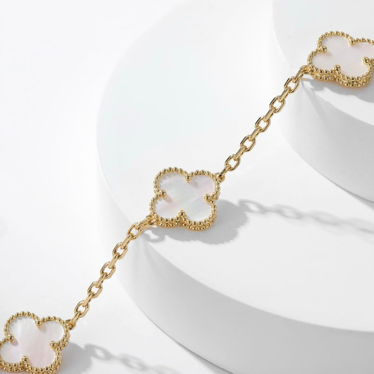[OrnoraJewelry]CLOVER 10 MOTIFS WHITE MOTHER OF PEARL NECKLACE
