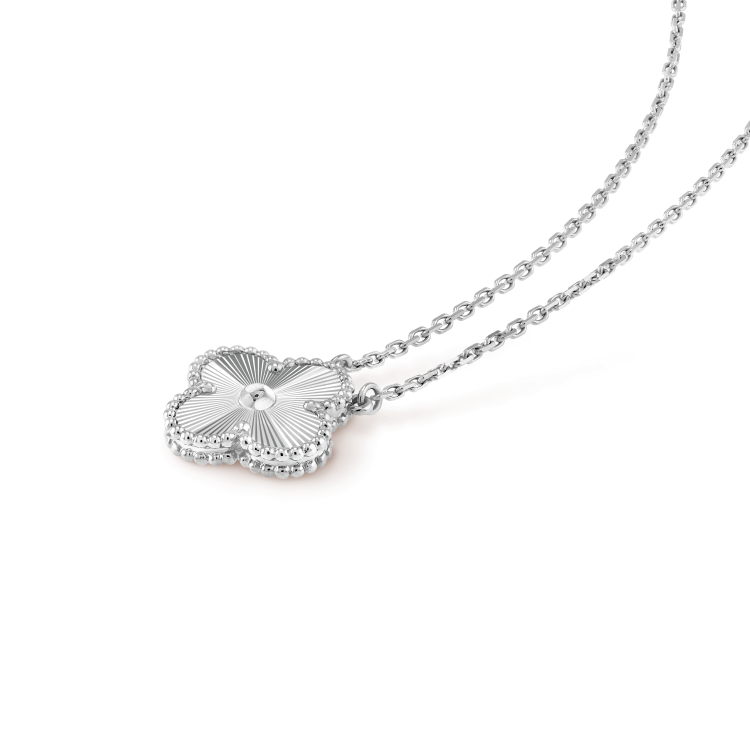 [OrnoraJewelry]CLOVER 15MM LASER NECKLACE SILVER