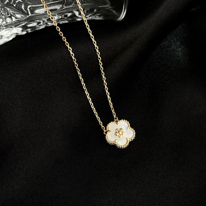 [OrnoraJewelry]LUCKY  WHITE MOP  PLUM BLOSSOM NECKLACE