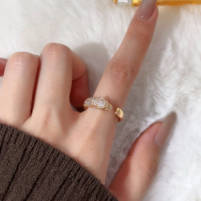 [OrnoraJewelry]PANTHERE HALF DIAMOND SMALL RING