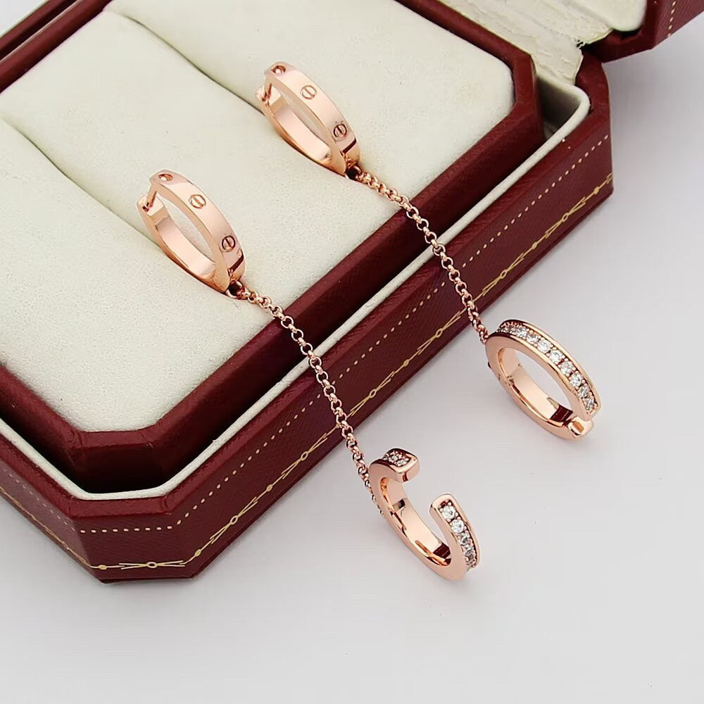 [OrnoraJewelry]LOVE 3.0MM HALF DIAMOND EARRINGS