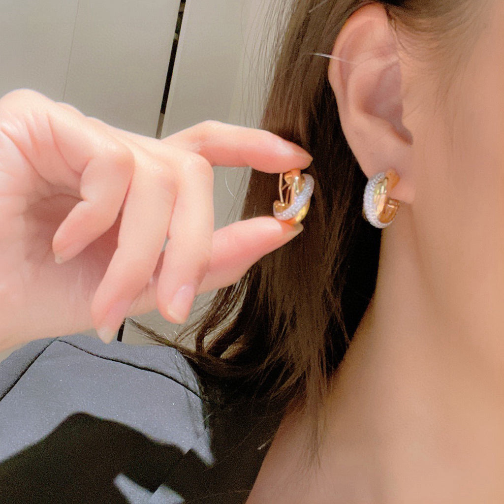 [OrnoraJewelry]TRINITY HALF DIAMOND  CLASSIC EARRINGS