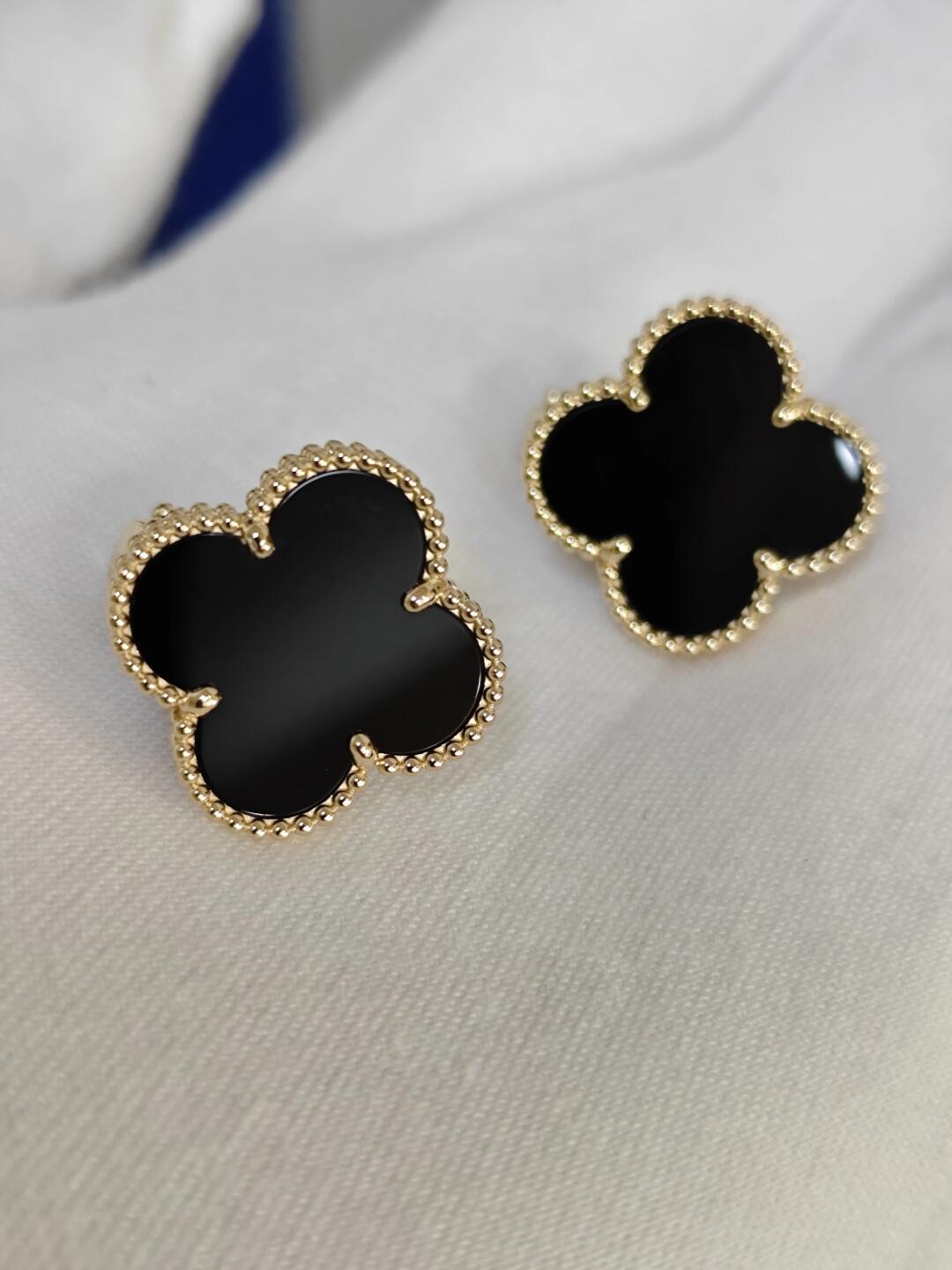 [OrnoraJewelry]CLOVER 20MM BLACK MOP EARRINGS