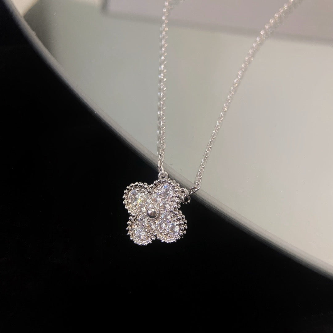 [OrnoraJewelry]CLOVER 15MM DIAMOND SINGLE FLOWER NECKLACE