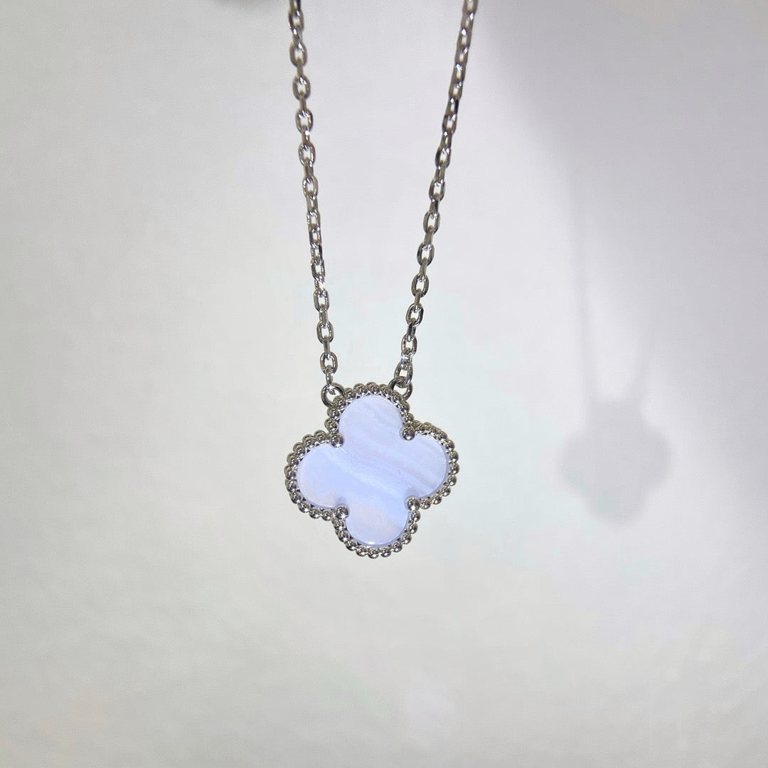 [OrnoraJewelry]CLOVER 15MM BLUE CHALCEDONY NECKLACE SILVER