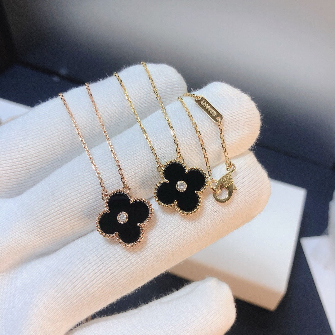 [OrnoraJewelry]CLOVER 15MM DIAMOND ONYX NECKLACE