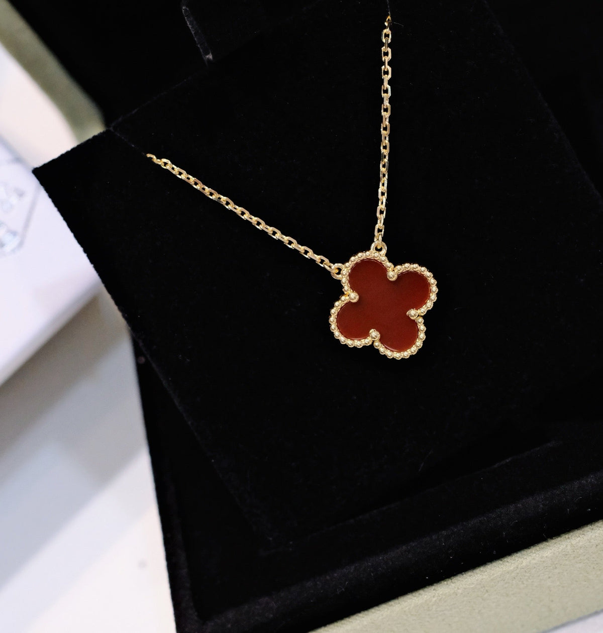 [OrnoraJewelry]CLOVER 15MM CARNELIAN SINGLE FLOWER NECKLACE