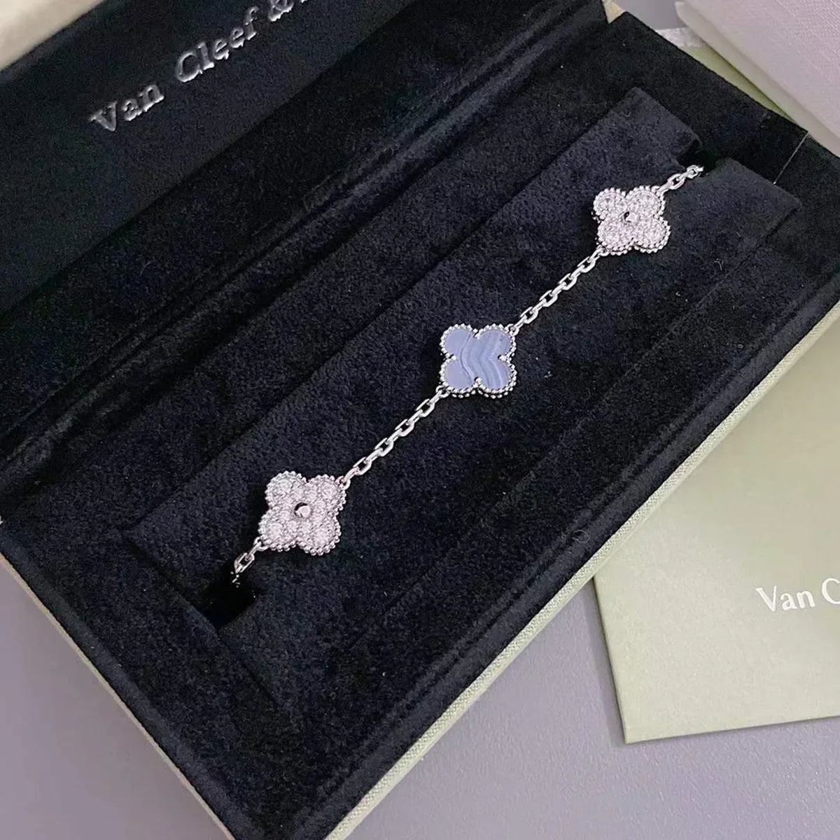 [OrnoraJewelry] CLOVER 5 MOTIF PURPLE CHALCEDONY BRACELET COLLECTION