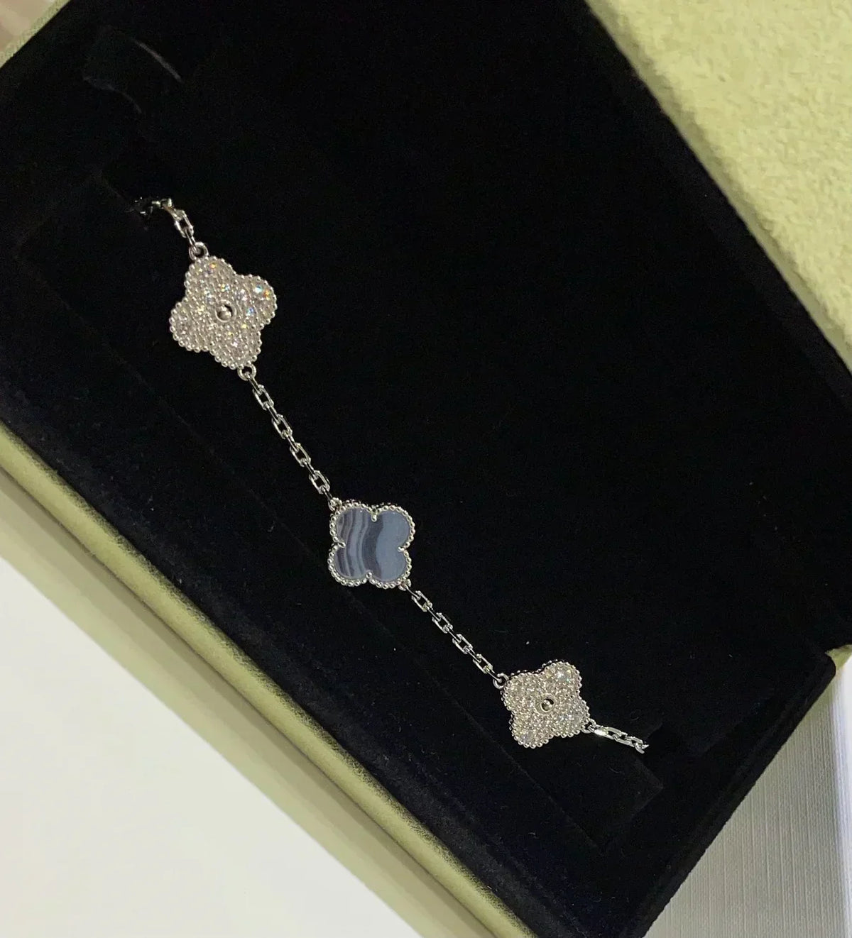 [OrnoraJewelry] CLOVER 5 MOTIF PURPLE CHALCEDONY BRACELET COLLECTION