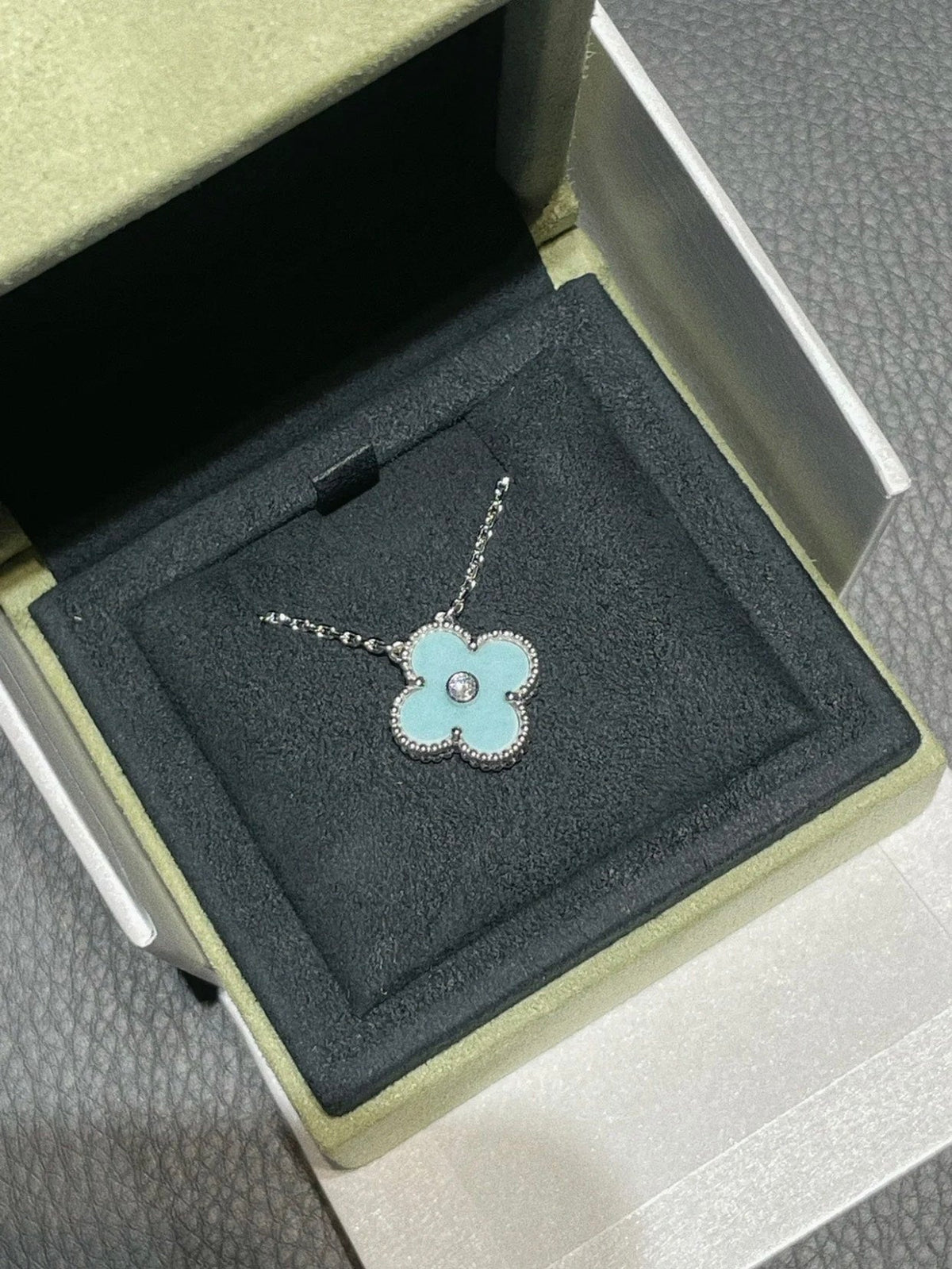 [OrnoraJewelry]CLOVER 1 DIAMOND LIGHT BLUE SILVER NECKLACE