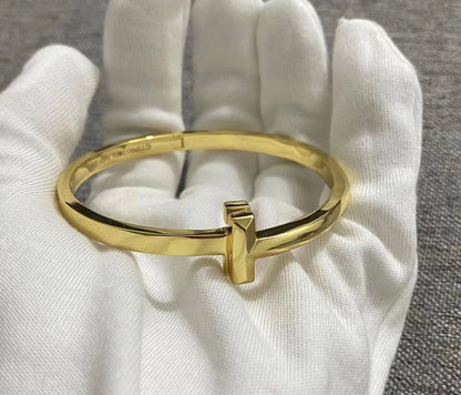 [Ornora Jewelry]T1 WIDE HINGED BANGLE BRACELET