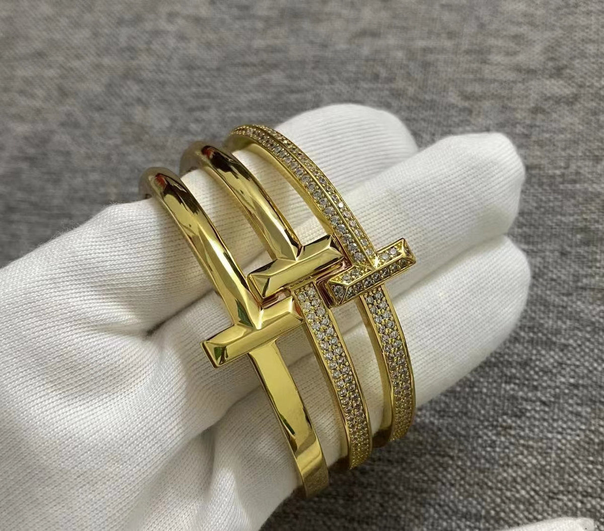 [Ornora Jewelry]T1 WIDE HINGED BANGLE BRACELET