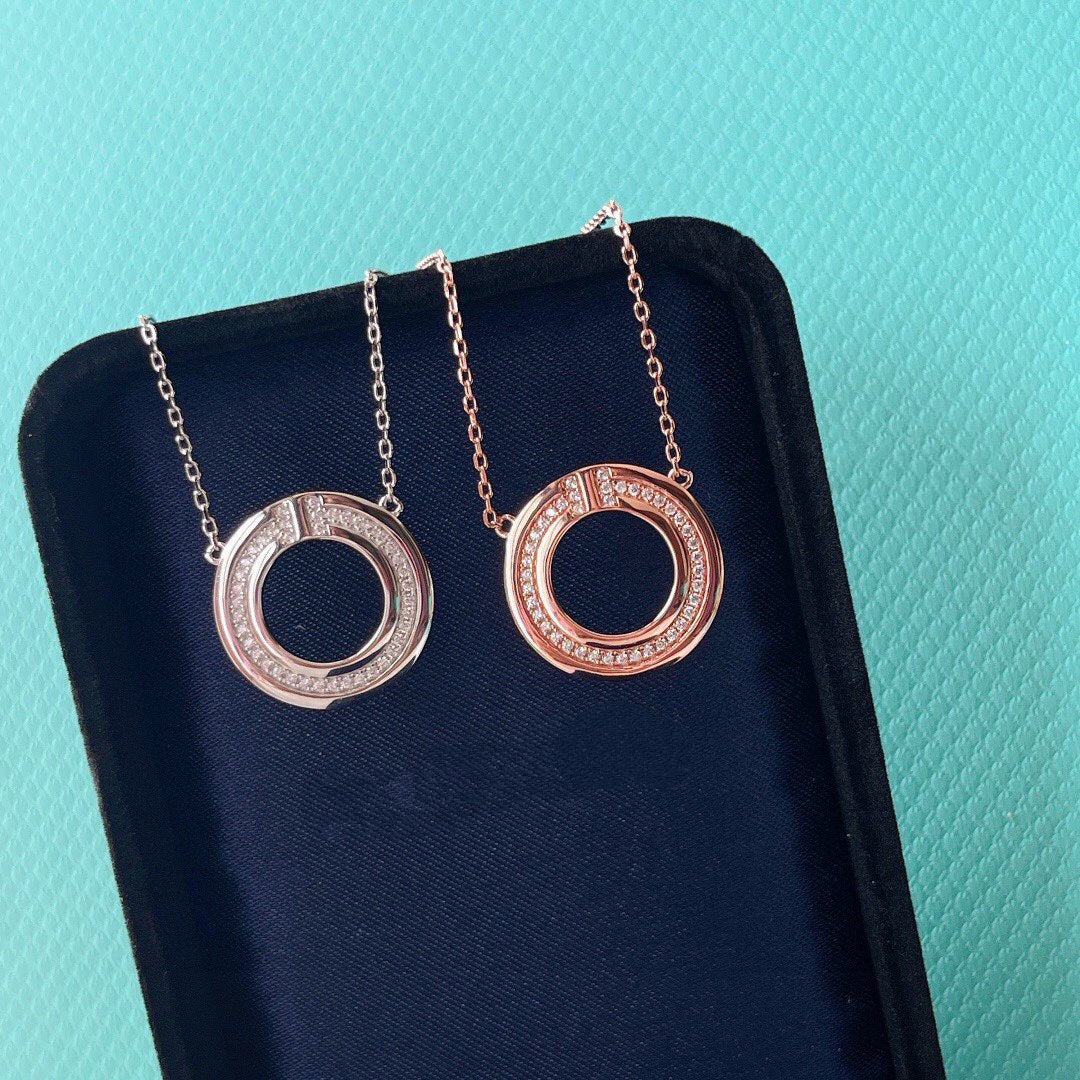 [Ornora Jewelry]DIAMOND AND MOTHER OF PEARL CIRCLE PENDANT