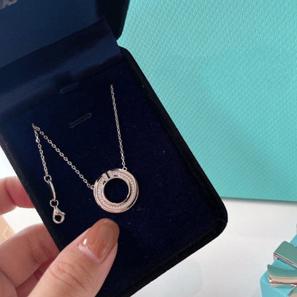 [Ornora Jewelry]DIAMOND AND MOTHER OF PEARL CIRCLE PENDANT