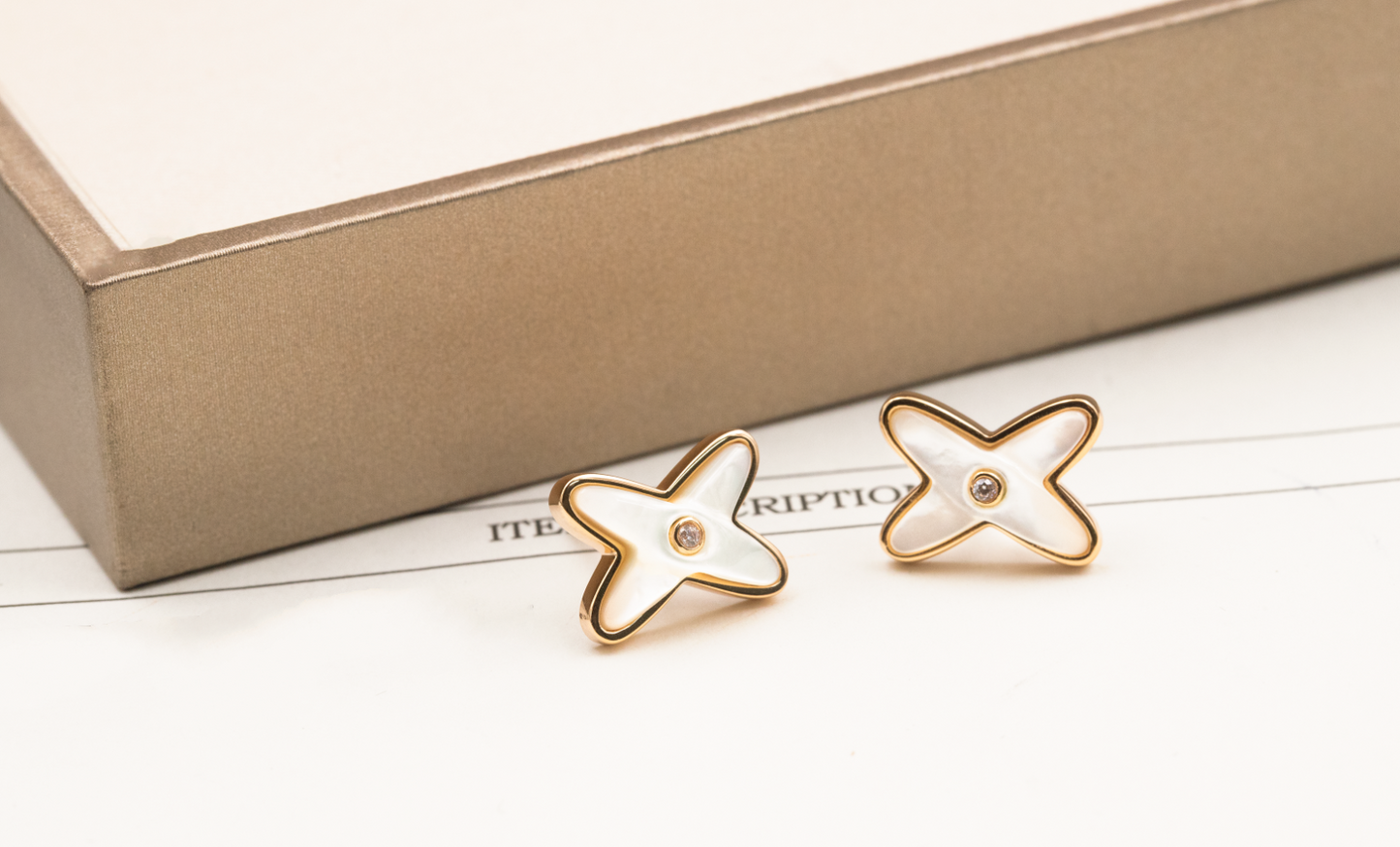 [Ornora Jewelry]JEUX DE WHITE MOP ROSE GOLD DIAMOND EARRINGS