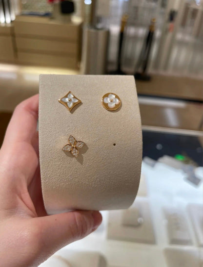 [OrnoraJewelry]OrnoraBLOSSOM STUD EARRINGS PINK GOLD DIAMONDS
