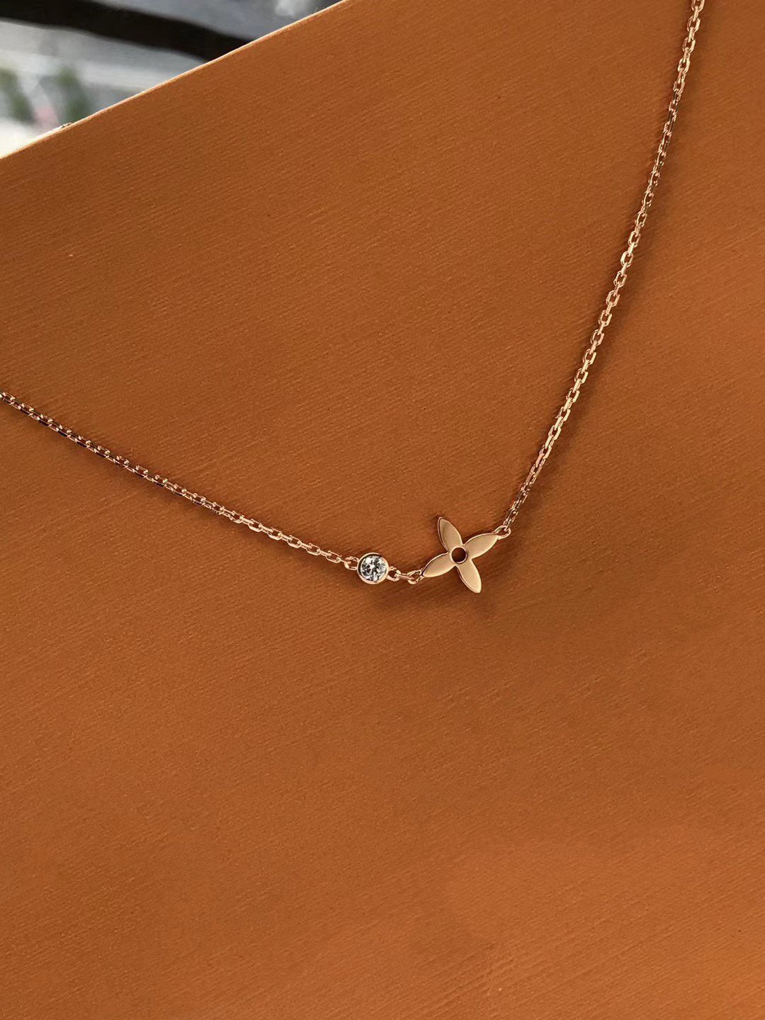 [OrnoraJewelry]BLOSSOM PENDANT PINK GOLD AND DIAMOND