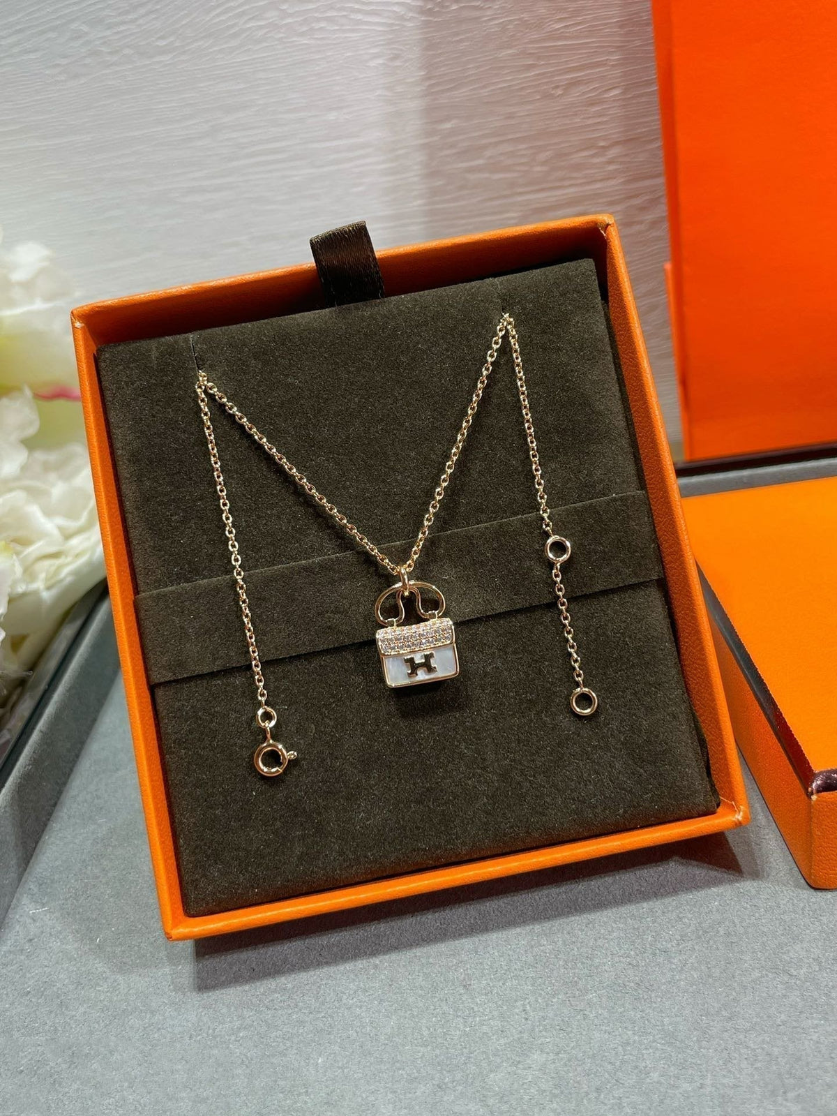 [OrnoraJewelry]H CIRCE MOISSANITE PENDANT NECKLACE GOLD