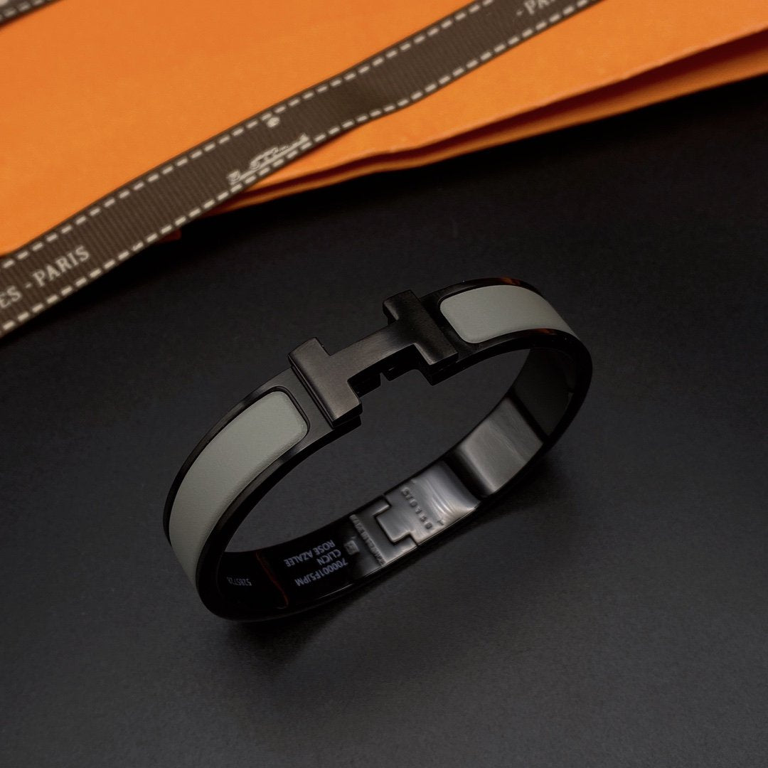 [OrnoraJewelry]CLIC HM SO BLACK GREY BRACELET