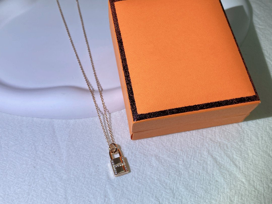 [OrnoraJewelry]HM ADVANCED NICHE LOCK HEAD NECKLACE DIAMONDS